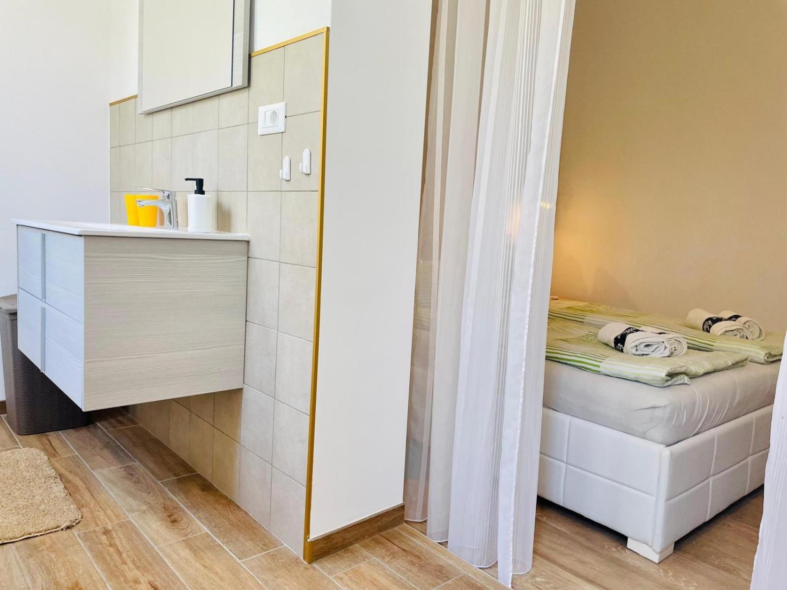 Boutique Apartment With Private Pool For Your Exclusive Use Novigrad  Luaran gambar
