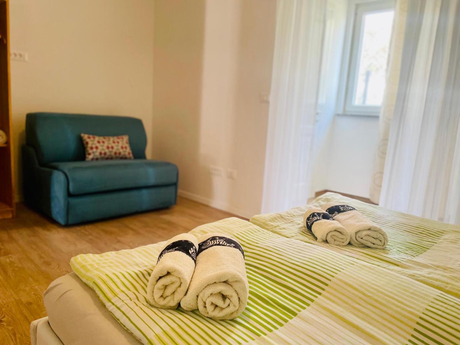 Boutique Apartment With Private Pool For Your Exclusive Use Novigrad  Luaran gambar